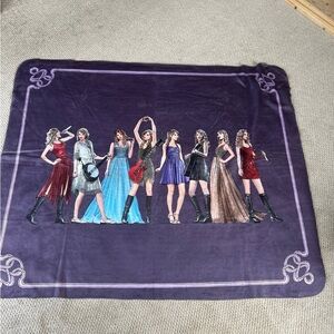 Taylor Swift Blanket